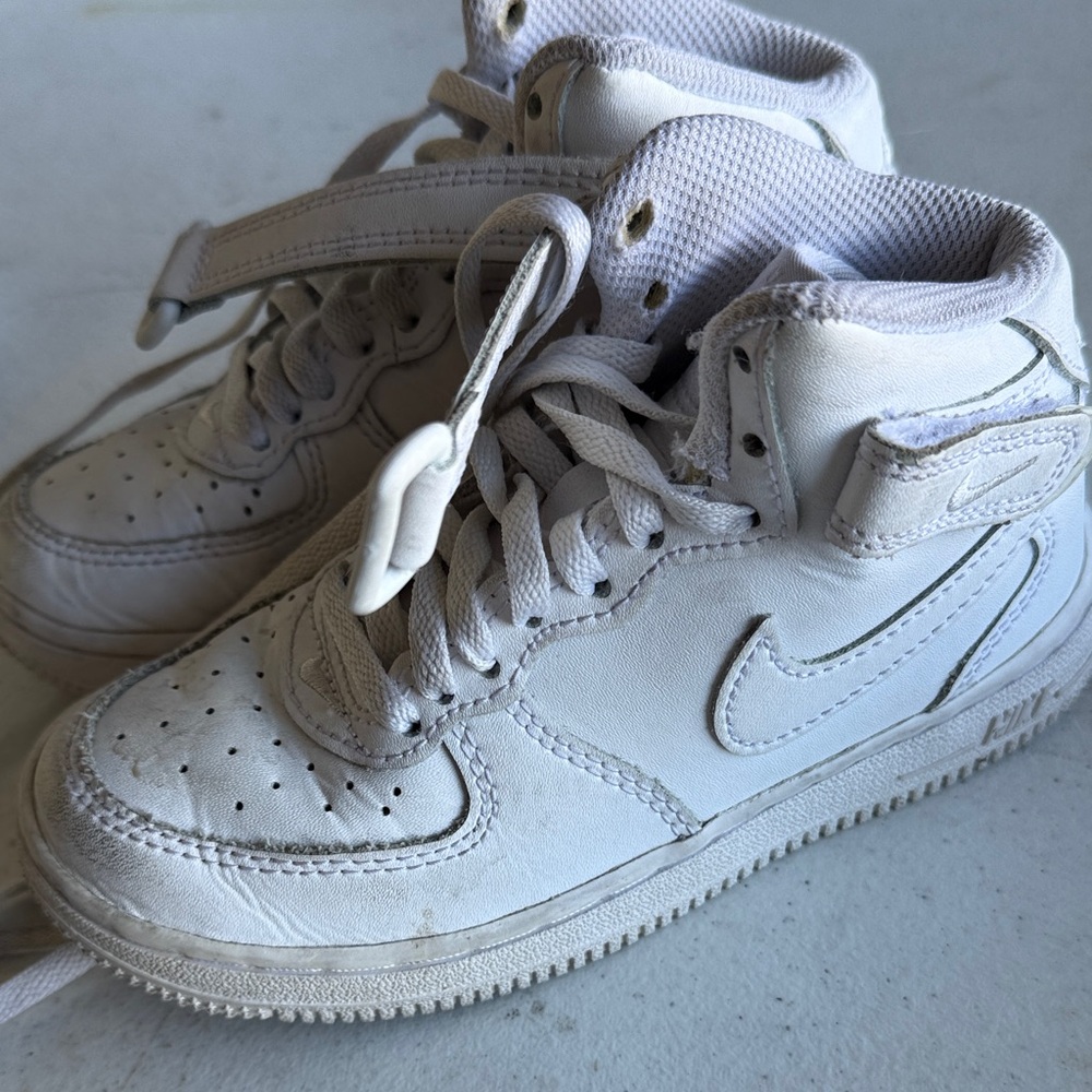 Nike White Mesh Sneakers